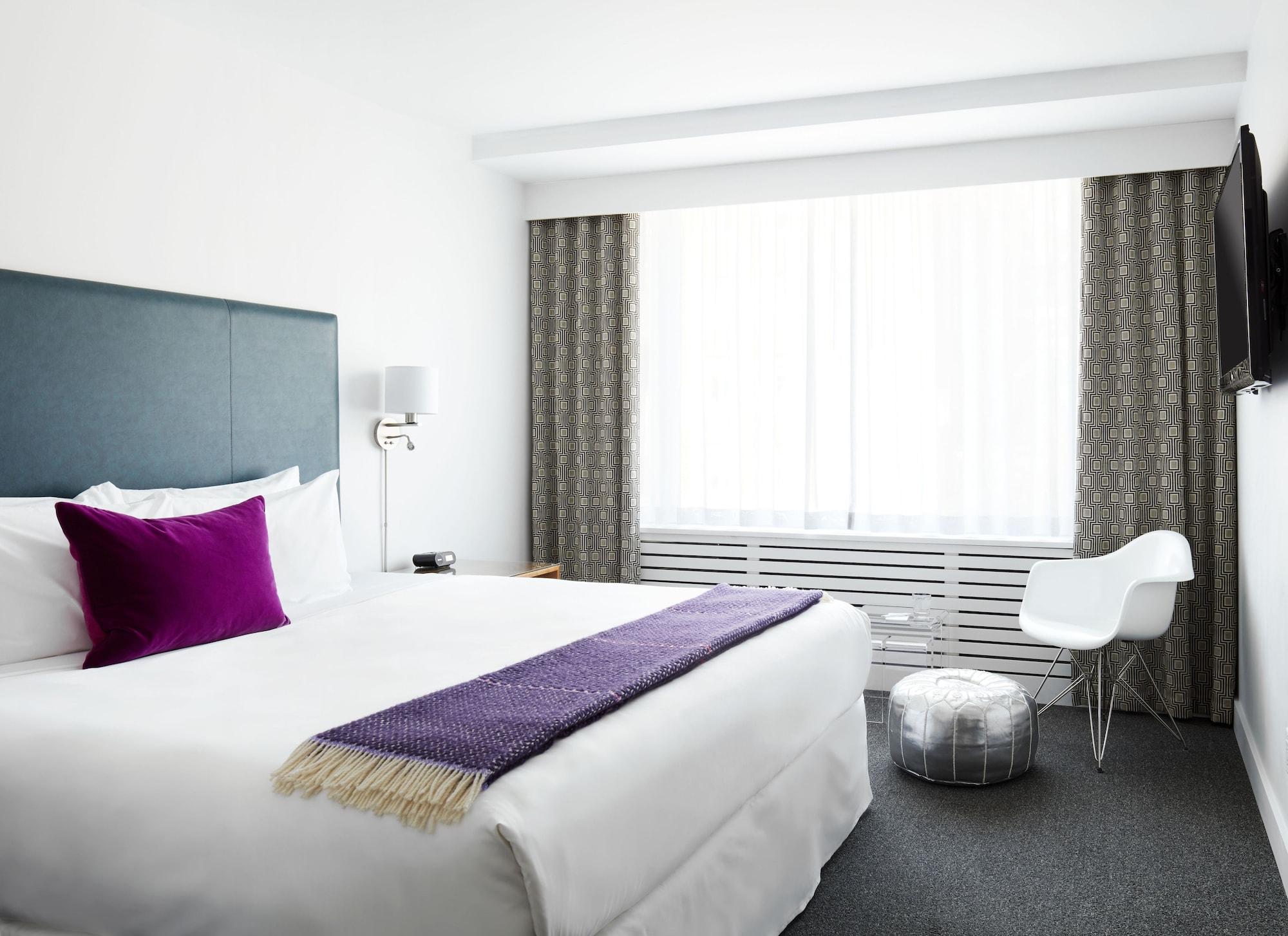 The Burrard Hotel Ванкувър Екстериор снимка