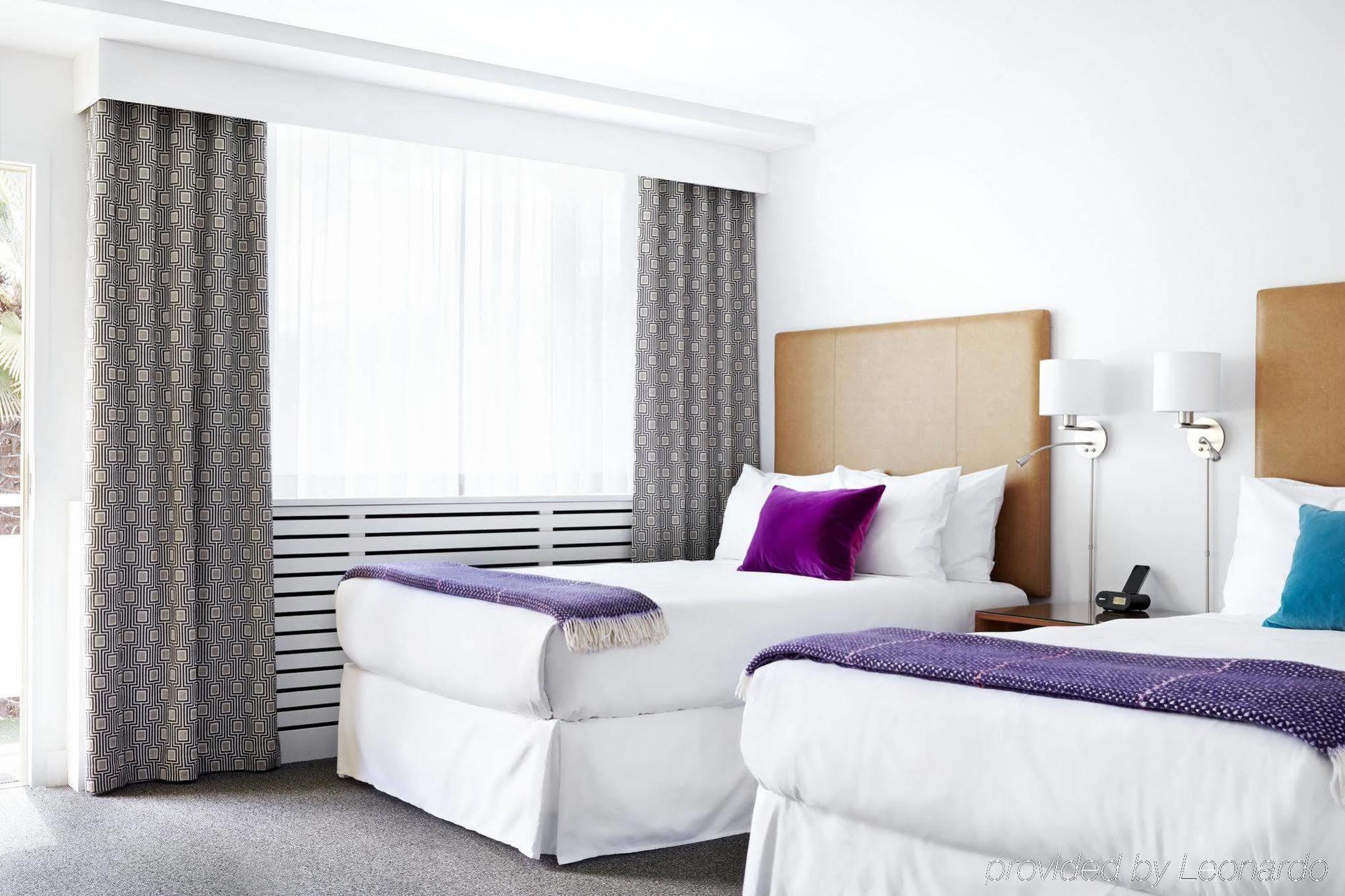 The Burrard Hotel Ванкувър Екстериор снимка